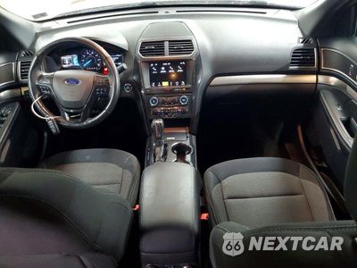 Zdjęcie 8 z 13 samochodu: 2018 FORD EXPLORER XLT VIN:1FM5K8D83JGA65170 - miniatura