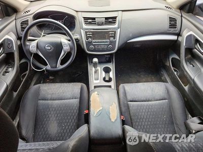 Zdjęcie 8 z 12 samochodu: 2016 NISSAN ALTIMA 2.5 S VIN:1N4AL3AP5GN319826 - miniatura