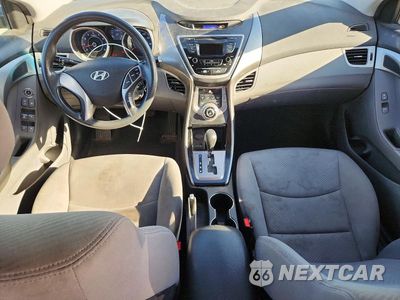 Zdjęcie 8 z 12 samochodu: 2013 HYUNDAI ELANTRA GLS VIN:KMHDH4AE5DU992836 - miniatura