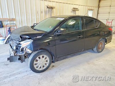 2017 NISSAN VERSA 1.6 S 3N1CN7AP9HL907785 - główne zdjęcie licytacji z USA - miniatura