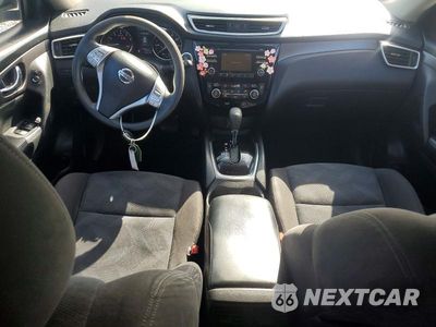 Zdjęcie 8 z 12 samochodu: 2015 NISSAN ROGUE SV VIN:KNMAT2MT0FP501644 - miniatura
