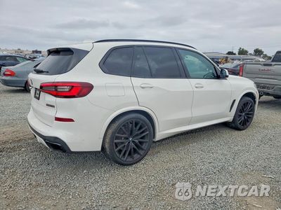 Trzecie zdjęcie samochodu z tyłu: 2021 BMW X5 M50I VIN:5UXJU4C0XM9E82264 - miniatura
