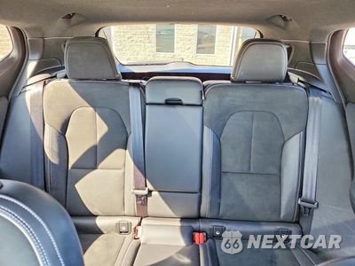 Zdjęcie 10 z 13 samochodu: 2019 VOLVO XC40 T5 R-DESIGN VIN:YV4162UM8K2091454 - miniatura