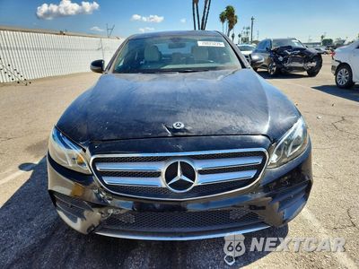 Piąte zdjęcie samochodu w środku: 2017 MERCEDES-BENZ E 300 VIN:WDDZF4JBXHA193881 - miniatura