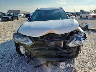 Piąte zdjęcie samochodu w środku: 2018 NISSAN ROGUE SL VIN:JN8AT2MVXJW355080 - miniatura