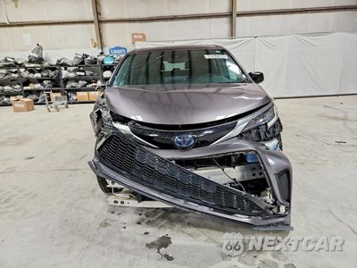 Piąte zdjęcie samochodu w środku: 2021 TOYOTA SIENNA XSE VIN:5TDXRKEC1MS019775 - miniatura