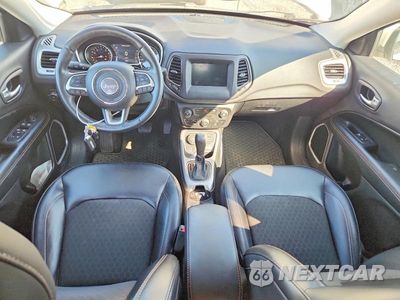 Zdjęcie 8 z 12 samochodu: 2018 JEEP COMPASS LATITUDE VIN:3C4NJDBB6JT262263 - miniatura