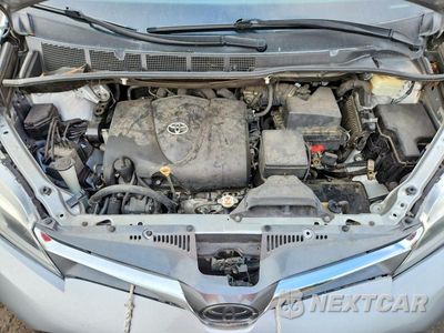 Zdjęcie 12 z 13 samochodu: 2019 TOYOTA SIENNA LIMITED PREMIUM 7-PASSENGER VIN:5TDYZ3DC9KS973957 - miniatura