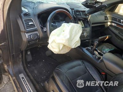 Zdjęcie 8 z 13 samochodu: 2017 FORD EXPLORER PLATINUM VIN:1FM5K8HT2HGE39034 - miniatura