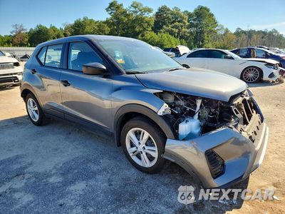 Czwarte zdjęcie samochodu z boku: 2025 NISSAN KICKS PLAY S VIN:3N1CP5BV3SL480820 - miniatura