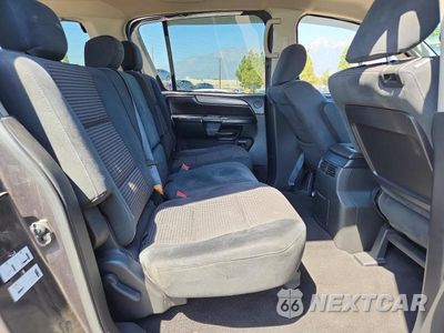Zdjęcie 11 z 13 samochodu: 2010 NISSAN ARMADA SE VIN:5N1AA0ND9AN608709 - miniatura