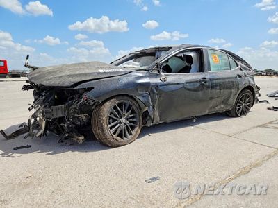2023 TOYOTA CAMRY SE 4T1G11AK0PU723329 - główne zdjęcie licytacji z USA - miniatura