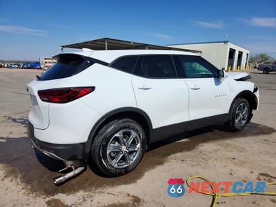 Trzecie zdjęcie samochodu z tyłu: 2026 CHEVROLET BLAZER 2LT VIN:3GNKBCR44TS165841 - miniatura
