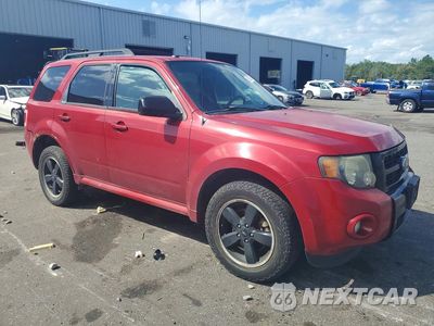 Czwarte zdjęcie samochodu z boku: 2010 FORD ESCAPE XLT VIN:1FMCU9DG9AKC89099 - miniatura