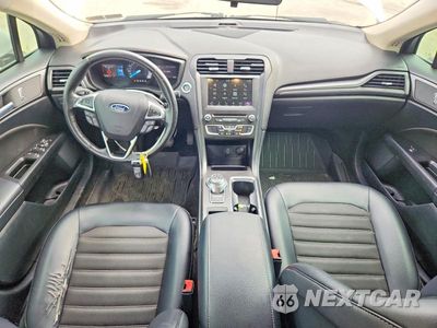 Zdjęcie 8 z 13 samochodu: 2018 FORD FUSION SE VIN:3FA6P0H96JR103665 - miniatura
