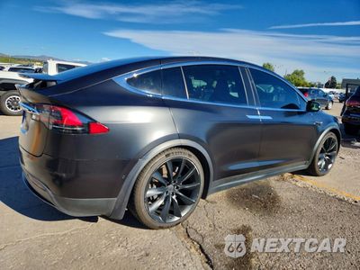 Trzecie zdjęcie samochodu z tyłu: 2017 TESLA MODEL X VIN:5YJXCBE28HF043011 - miniatura