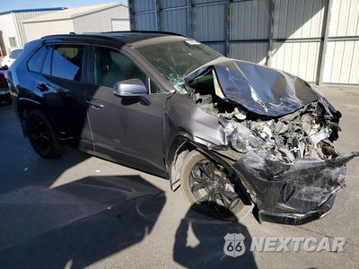 Czwarte zdjęcie samochodu z boku: 2024 TOYOTA RAV4 SE VIN:4T3T6RFV5RU172245 - miniatura
