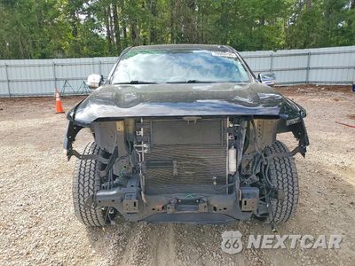 Piąte zdjęcie samochodu w środku: 2021 NISSAN TITAN PLATINUM RESERVE VIN:1N6AA1ED9MN526135 - miniatura