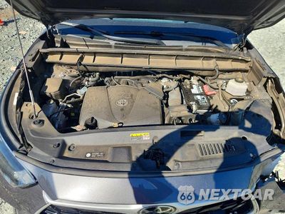 Zdjęcie 12 z 13 samochodu: 2022 TOYOTA HIGHLANDER XLE VIN:5TDGZRAH6NS545041 - miniatura