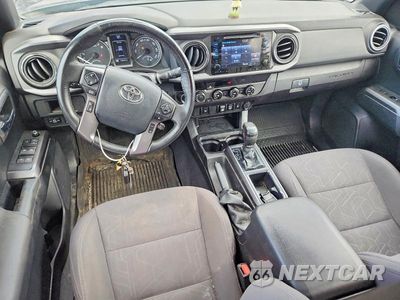 Zdjęcie 8 z 12 samochodu: 2018 TOYOTA TACOMA TRD SPORT VIN:3TMCZ5AN4JM144370 - miniatura