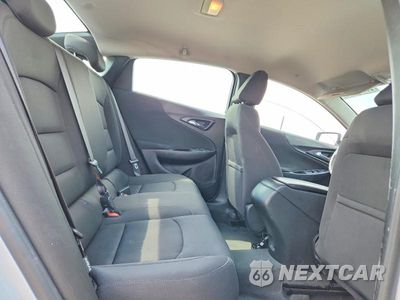 Zdjęcie 10 z 13 samochodu: 2020 CHEVROLET MALIBU RS VIN:1G1ZG5ST4LF097138 - miniatura
