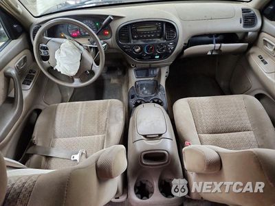 Zdjęcie 8 z 13 samochodu: 2005 TOYOTA TUNDRA DOUBLE CAB SR5 VIN:5TBDT44125S500239 - miniatura