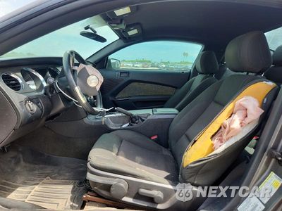 Zdjęcie 7 z 12 samochodu: 2014 FORD MUSTANG VIN:1ZVBP8AM3E5320196 - miniatura