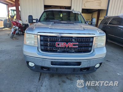 Piąte zdjęcie samochodu w środku: 2011 GMC SIERRA K2500 SLT VIN:1GT121CG3BF163206 - miniatura