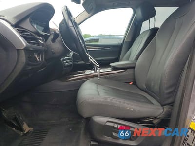Zdjęcie 7 z 13 samochodu: 2015 BMW X5 XDRIVE35I VIN:5UXKR0C59F0K57915 - miniatura