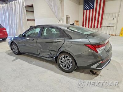 Drugie zdjęcie samochodu z przodu: 2025 HYUNDAI ELANTRA HYBRID BLUE VIN:KMHLM4DJ6SU159706 - miniatura