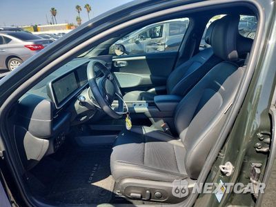 Zdjęcie 7 z 12 samochodu: 2023 HYUNDAI IONIQ 6 SEL VIN:KMHM34AC3PA038816 - miniatura