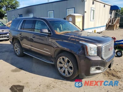 Czwarte zdjęcie samochodu z boku: 2016 GMC YUKON DENALI VIN:1GKS2CKJ2GR301048 - miniatura