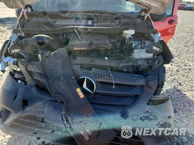 Zdjęcie 11 z 12 samochodu: 2019 MERCEDES-BENZ METRIS VIN:WD3PG2EA0K3517978 - miniatura