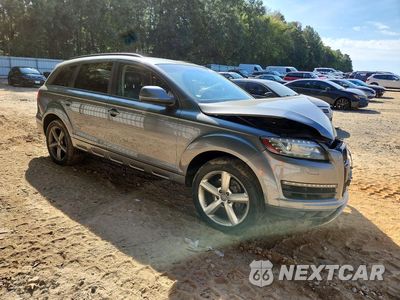 Czwarte zdjęcie samochodu z boku: 2015 AUDI Q7 PREMIUM PLUS VIN:WA1LGAFE9FD032300 - miniatura