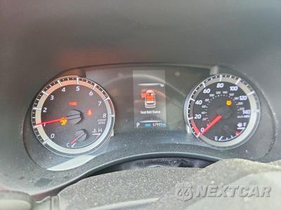 Zdjęcie 9 z 14 samochodu: 2020 TOYOTA HIGHLANDER LE VIN:5TDBZRBH8LS501841 - miniatura