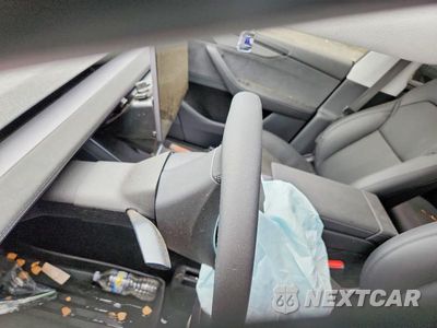 Zdjęcie 9 z 13 samochodu: 2026 TESLA MODEL Y VIN:7SAYGDEE4TA623234 - miniatura