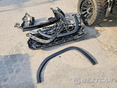 Zdjęcie 12 z 13 samochodu: 2020 GMC SIERRA K1500 AT4 VIN:3GTP9EELXLG378816 - miniatura