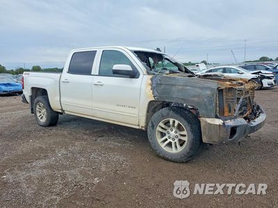 Czwarte zdjęcie samochodu z boku: 2018 CHEVROLET SILVERADO K1500 LT VIN:3GCUKREC9JG274572 - miniatura