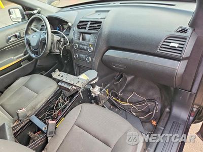 Zdjęcie 8 z 13 samochodu: 2018 FORD EXPLORER POLICE INTERCEPTOR VIN:1FM5K8AR1JGC76901 - miniatura