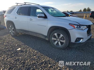 Czwarte zdjęcie samochodu z boku: 2019 CHEVROLET TRAVERSE LT VIN:1GNEVHKW5KJ228975 - miniatura