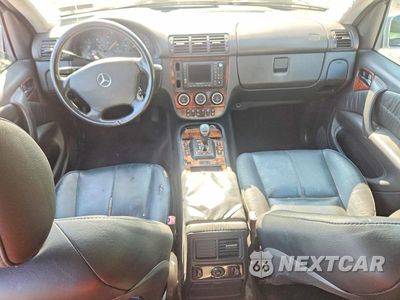 Zdjęcie 8 z 12 samochodu: 2004 MERCEDES-BENZ ML 350 VIN:4JGAB57E64A507865 - miniatura
