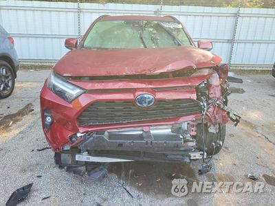 Piąte zdjęcie samochodu w środku: 2023 TOYOTA RAV4 XLE PREMIUM VIN:JTMB6RFV5PD115758 - miniatura