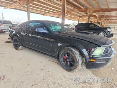 Czwarte zdjęcie samochodu z boku: 2008 FORD MUSTANG GT VIN:1ZVHT82H585109982 - miniatura
