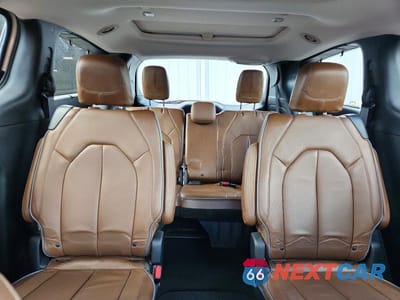 Zdjęcie 10 z 13 samochodu: 2017 CHRYSLER PACIFICA LIMITED VIN:2C4RC1GG1HR741508 - miniatura