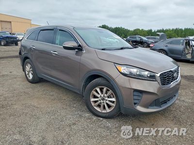 Czwarte zdjęcie samochodu z boku: 2020 KIA SORENTO LX VIN:5XYPG4A31LG648553 - miniatura