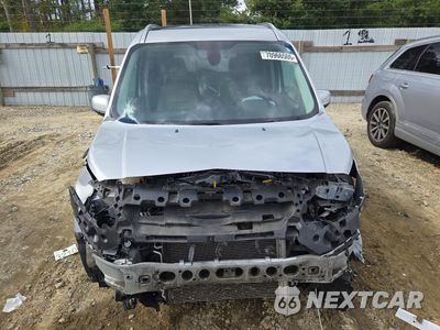 Piąte zdjęcie samochodu w środku: 2017 FORD TRANSIT CONNECT TITANIUM VIN:NM0GE9G73H1329477 - miniatura