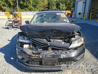 Piąte zdjęcie samochodu w środku: 2018 VOLKSWAGEN JETTA SE VIN:3VWDB7AJ0JM241838 - miniatura