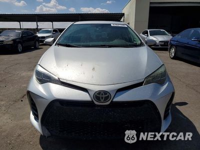 Piąte zdjęcie samochodu w środku: 2018 TOYOTA COROLLA SE VIN:2T1BURHEXJC068752 - miniatura