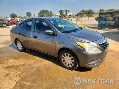 Czwarte zdjęcie samochodu z boku: 2016 NISSAN VERSA 1.6 S PLUS VIN:3N1CN7AP3GL847775 - miniatura
