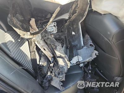 Zdjęcie 12 z 13 samochodu: 2018 TOYOTA CAMRY SE VIN:4T1B11HK3JU640050 - miniatura